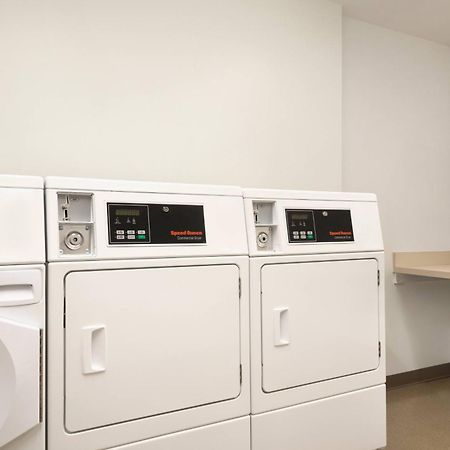 Springhill Suites By Marriott Milwaukee West/Wauwatosa Exteriör bild