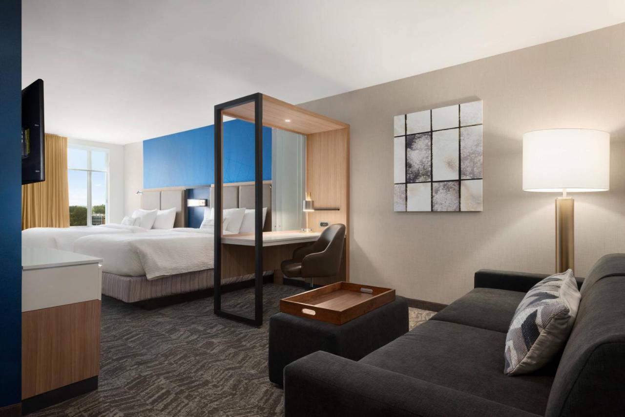 Springhill Suites By Marriott Milwaukee West/Wauwatosa Exteriör bild