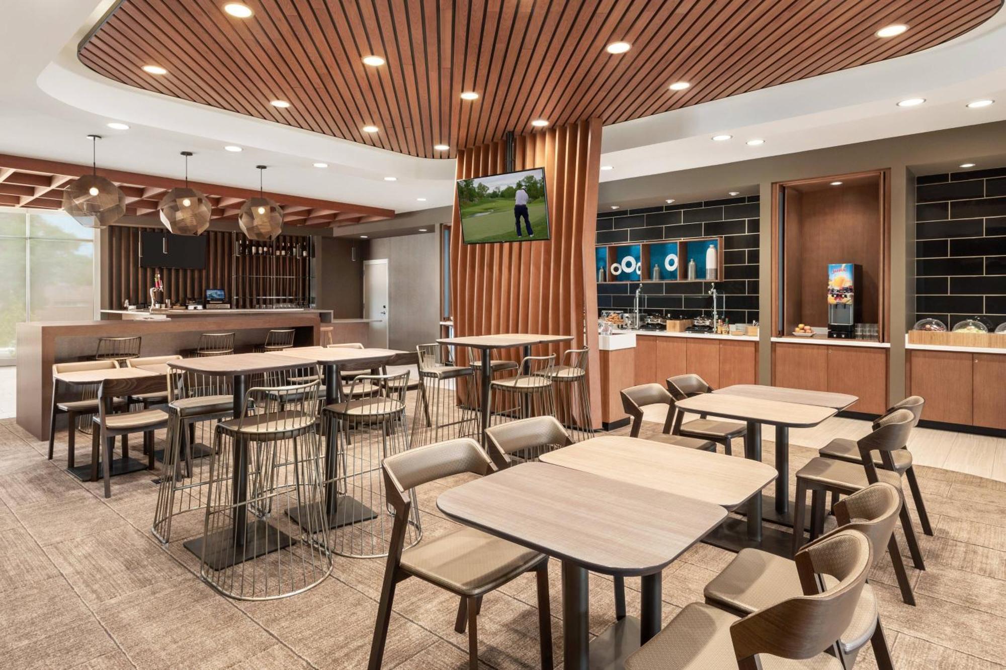 Springhill Suites By Marriott Milwaukee West/Wauwatosa Exteriör bild